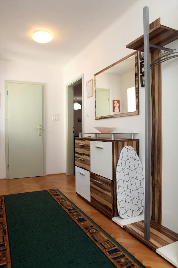 Spacious Piran Central Apartment For 5 Pax Bg Esterno foto